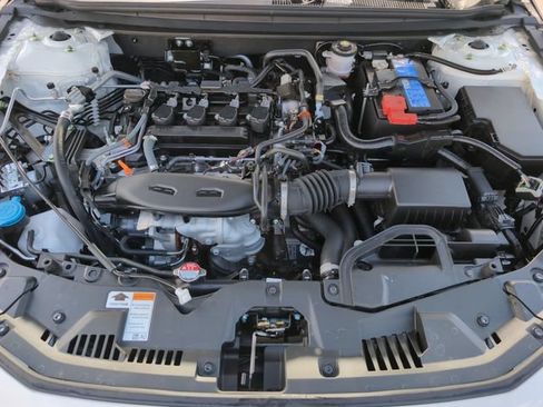 Used 2025 Honda Accord LX image 30