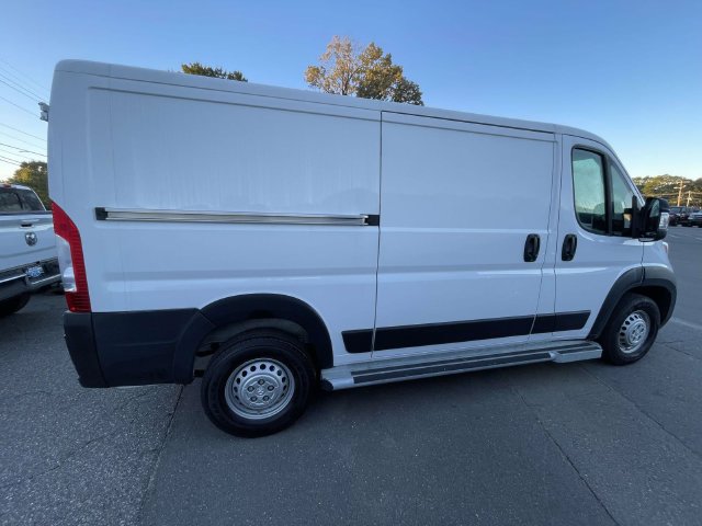 Used 2025 RAM ProMaster 2500 w/ U-Haul Equipment Group FWD image 7