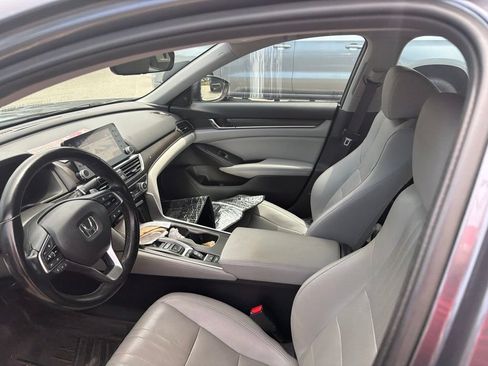 Used 2020 Honda Accord Touring image 21