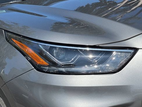 New 2026 Toyota Highlander Platinum AWD/4WD image 34