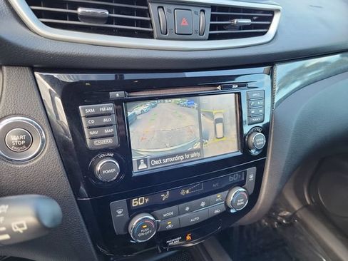 Used 2016 Nissan Rogue SL w/ SL Premium Package FWD image 30