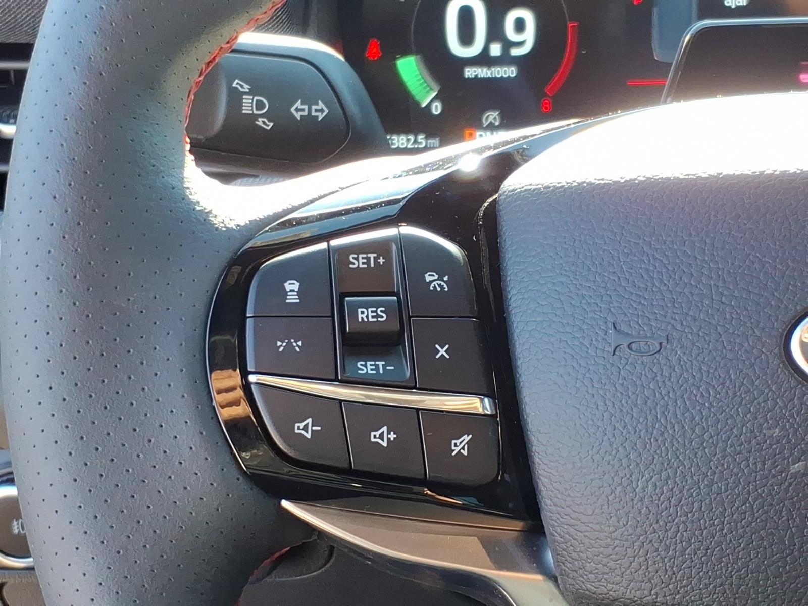 Used 2026 Ford Explorer ST-Line w/ ST-Line Street Pack AWD/4WD image 21