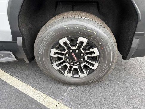 New 2026 GMC Sierra EV Elevation image 28