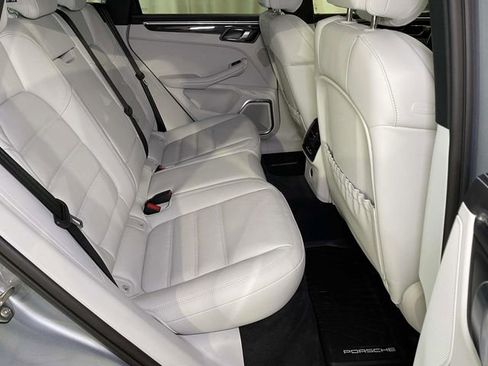 New 2026 Porsche Macan GTS image 22