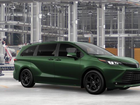 New 2026 Toyota Sienna XLE Woodland Edition image 14