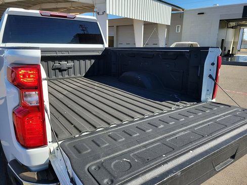 Used 2023 Chevrolet Silverado 2500 LT w/ Convenience Package image 6