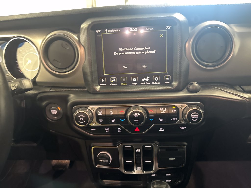 Used 2021 Jeep Wrangler Unlimited Sport AWD/4WD image 24