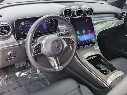 Used 2025 Mercedes-Benz GLC 300 image 10