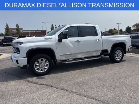 Used 2025 Chevrolet Silverado 2500 High Country w/ High Country Premium Package image 5