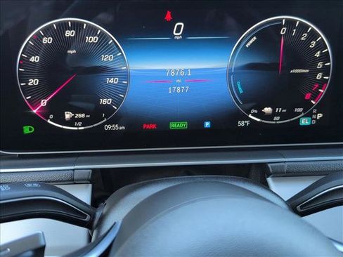 Used 2024 Mercedes-Benz GLE 450e 4MATIC image 11