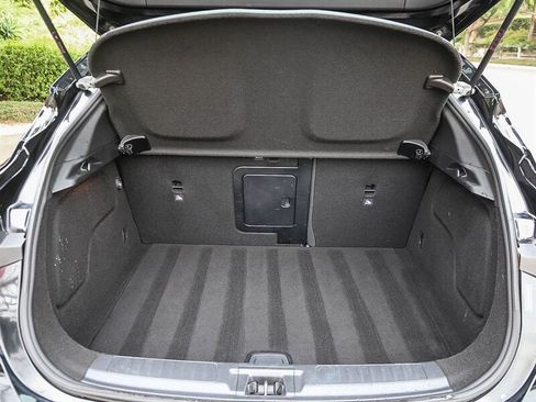 Used 2017 INFINITI QX30 image 36