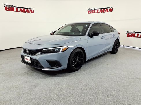 Used 2024 Honda Civic Sport image 3