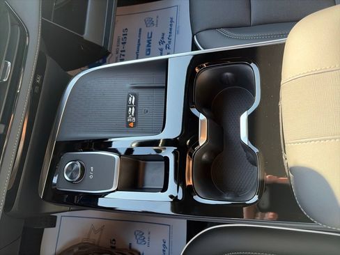 New 2026 Buick Enclave Preferred w/ LPO, Floor Liner Package FWD image 23