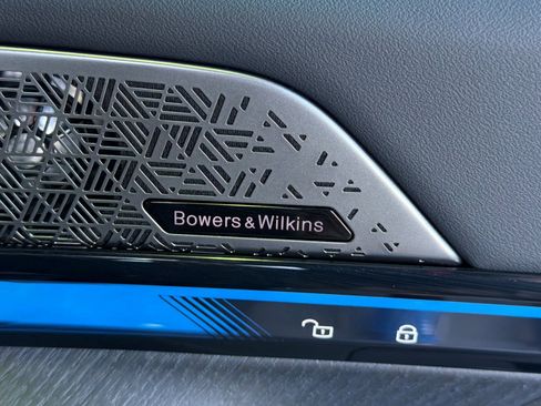 Certified 2025 BMW i5 M60 image 22