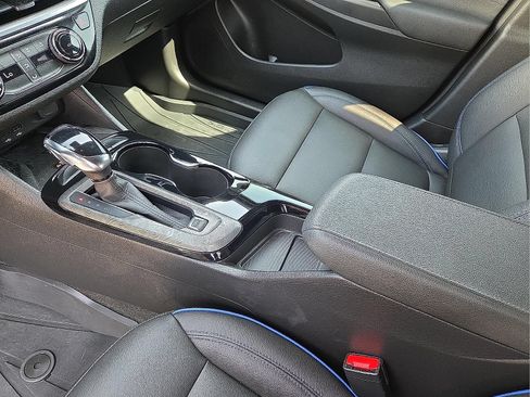 Used 2024 Buick Envista Sport Touring w/ Convenience II Package FWD image 10