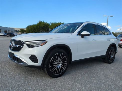 Used 2025 Mercedes-Benz GLC 300 image 8