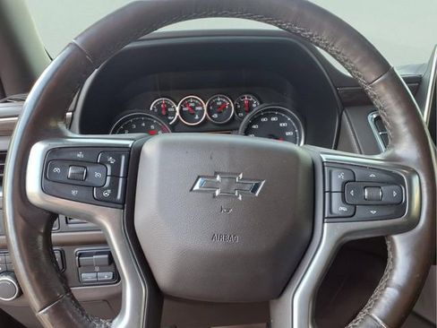 Used 2021 Chevrolet Tahoe Z71 w/ Z71 Signature Package AWD/4WD image 10