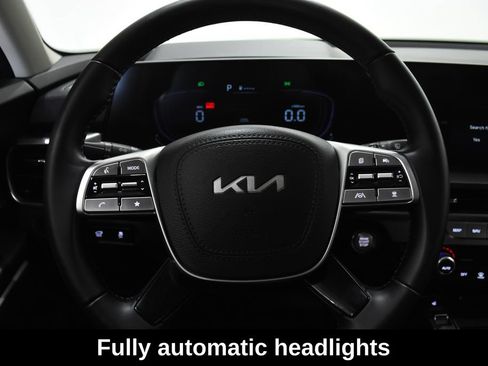Used 2025 Kia Telluride S FWD image 15