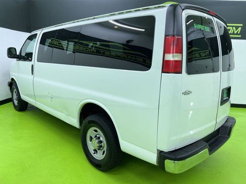 Used 2013 Chevrolet Express 2500 LT w/ LT Preferred Equipment Group RWD image 7