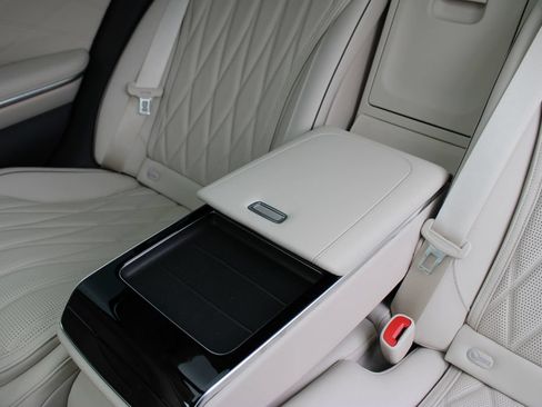 Used 2024 Mercedes-Benz S 63 AMG S image 23