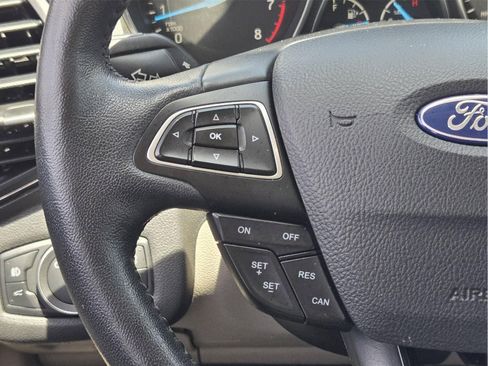 Used 2019 Ford Escape Titanium w/ U9j03 - Titanium Tow Package AWD/4WD image 28