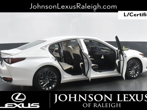 Certified 2025 Lexus ES 300h Ultra Luxury w/ Accessory Package (Z2) image 26