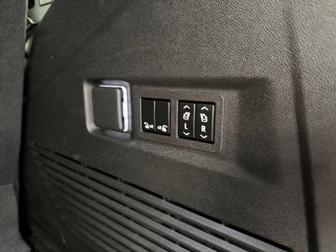Used 2023 GMC Yukon AT4 w/ Max Trailering Package AWD/4WD image 33