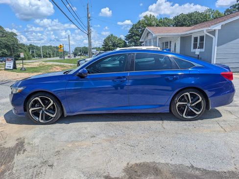 Used 2018 Honda Accord Sport image 3