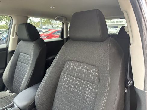 Used 2025 Honda HR-V LX image 7