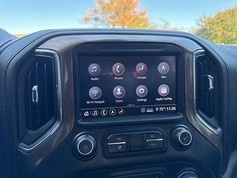 Used 2020 Chevrolet Silverado 1500 High Country w/ Technology Package image 13