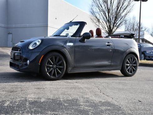 Used 2019 MINI Cooper S image 3