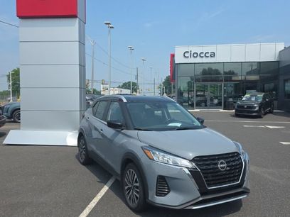 Used 2023 Nissan Kicks SV