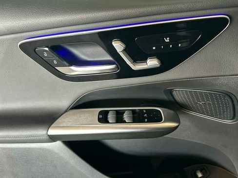 Certified 2025 Mercedes-Benz GLC 300 image 11