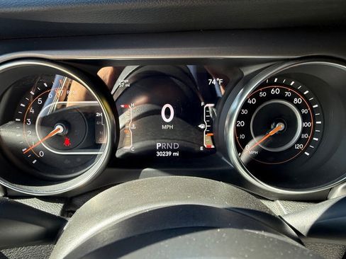 Used 2021 Jeep Wrangler Willys image 21