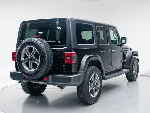 Used 2023 Jeep Wrangler Unlimited Sahara w/ LED Lighting Group AWD/4WD image 16