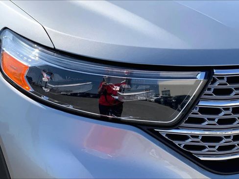 Certified 2023 Ford Explorer Limited image 28