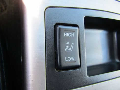 Used 2012 Subaru Outback 2.5i Limited image 21