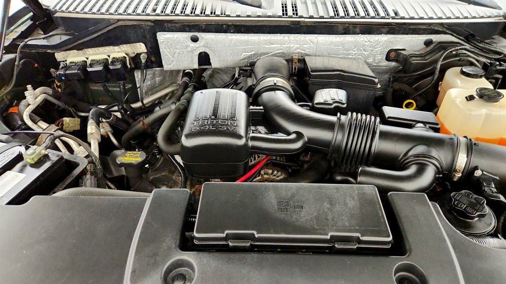 Used 2013 Ford Expedition EL XLT AWD/4WD image 27