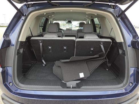 Used 2025 Honda Pilot EX-L image 18