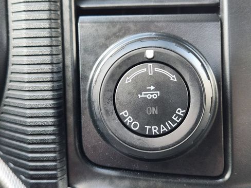 Used 2024 Ford F150 Platinum w/ Equipment Group 703A Plus AWD/4WD image 30