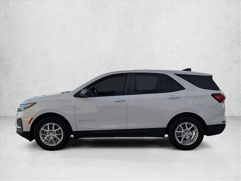 Used 2024 Chevrolet Equinox LS FWD image 8