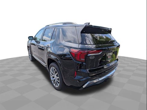 New 2026 GMC Terrain Denali w/ LPO, Black Badging Package AWD/4WD image 6