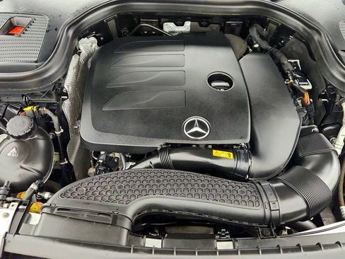 Used 2022 Mercedes-Benz GLC 300 4MATIC image 26