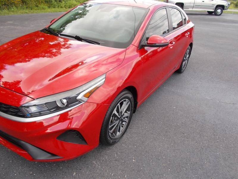 Used 2023 Kia Forte LXS w/ LXS Technology Package FWD image 8