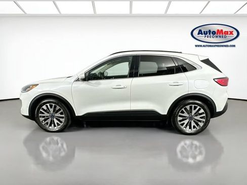 Used 2020 Ford Escape Titanium w/ Titanium Premium Package 2.0 AWD/4WD image 9