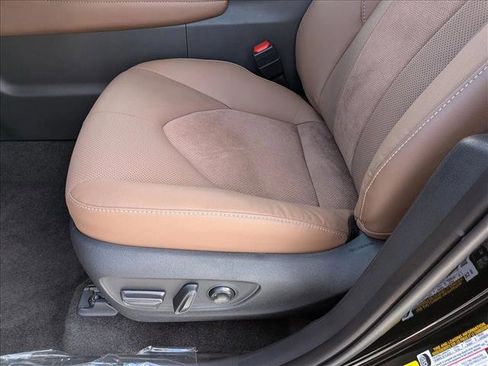 New 2026 Toyota Grand Highlander AWD Hybrid image 4