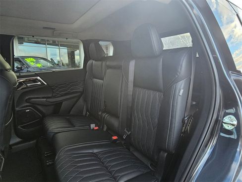New 2026 Mitsubishi Outlander SEL image 12