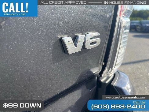 Used 2021 Toyota Tacoma TRD Off-Road w/ Technology Package AWD/4WD image 20