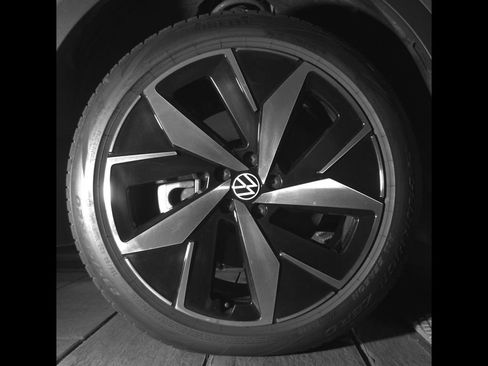 Certified 2023 Volkswagen ID.4 Pro S AWD/4WD image 12
