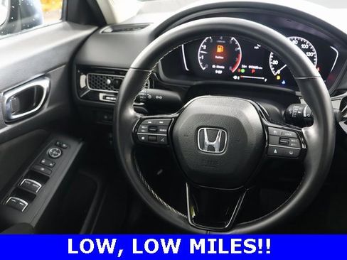 Used 2022 Honda Civic EX image 10